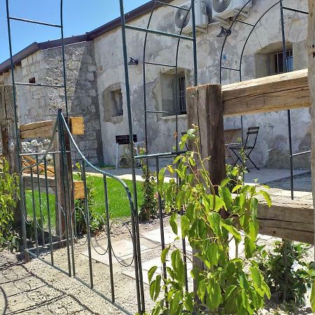 Gibbesi Country Farm Piccolo Cottage Naro Εξωτερικό φωτογραφία