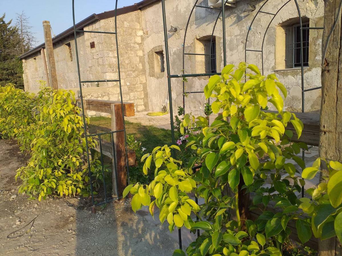Gibbesi Country Farm Piccolo Cottage Naro Εξωτερικό φωτογραφία